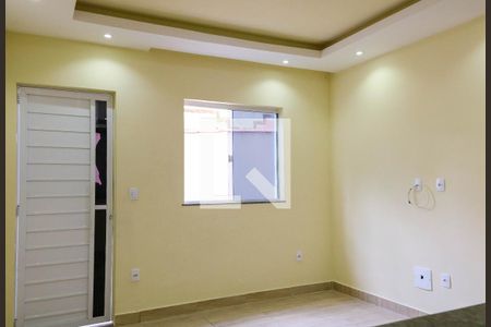 Sala de casa de condomínio para alugar com 2 quartos, 80m² em Piedade, Rio de Janeiro