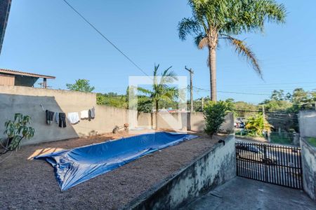 Casa à venda com 120m², 4 quartos e 2 vagas Casa à venda com 120m², 4 quartos e 2 vagasÁrea externa