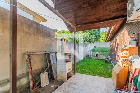 Casa à venda com 120m², 4 quartos e 2 vagas Casa à venda com 120m², 4 quartos e 2 vagasÁrea externa