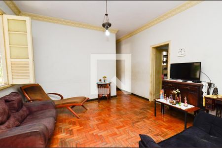 Sala  de casa à venda com 3 quartos, 360m² em São Lucas, Belo Horizonte