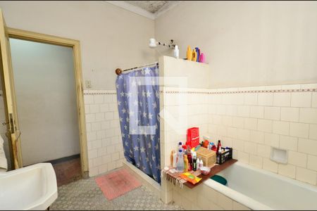 Casa para alugar com 360m², 3 quartos e 3 vagasBanheiro