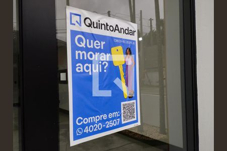 Casa à venda com 160m², 3 quartos e 2 vagas Casa à venda com 160m², 3 quartos e 2 vagasPlaquinha