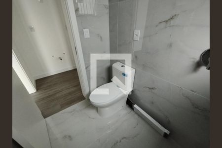 Casa à venda com 160m², 3 quartos e 2 vagas Casa à venda com 160m², 3 quartos e 2 vagasBanheiro do Quarto 2