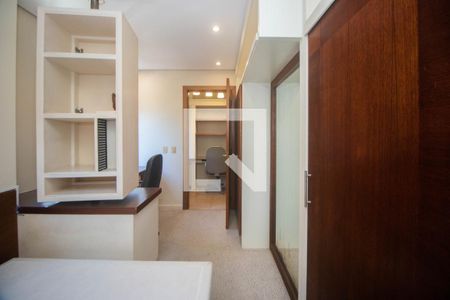 Quarto 2 de apartamento à venda com 3 quartos, 210m² em Petrópolis, Porto Alegre