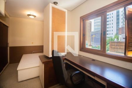 Quarto 2 de apartamento para alugar com 3 quartos, 210m² em Petrópolis, Porto Alegre