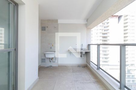 Sala - Varanda de apartamento à venda com 2 quartos, 65m² em Jardim das Acácias, São Paulo