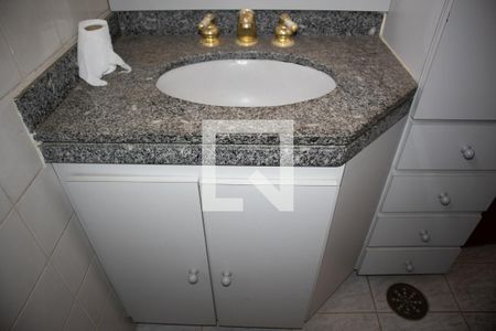 Apartamento para alugar com 72m², 3 quartos e 1 vagaBanheiro do Quarto 2