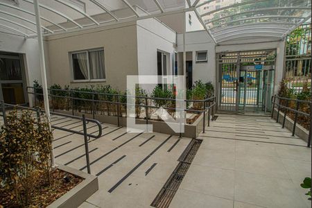 Apartamento à venda com 28m², 1 quarto e sem vaga Apartamento à venda com 28m², 1 quarto e sem vagaÁrea comum -Hall de entrada