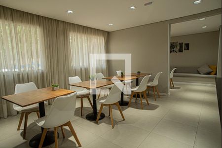 Apartamento à venda com 28m², 1 quarto e sem vaga Apartamento à venda com 28m², 1 quarto e sem vagaÁrea comum - Salão de festas