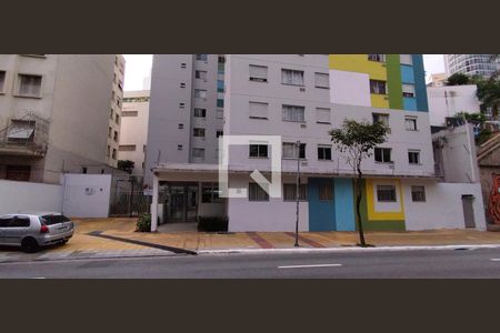 Apartamento à venda com 28m², 1 quarto e sem vaga Apartamento à venda com 28m², 1 quarto e sem vagaFachada