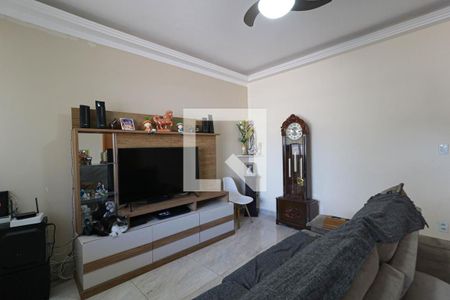 Sala de casa à venda com 3 quartos, 150m² em Pilares, Rio de Janeiro