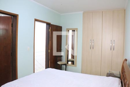 Casa à venda com 200m², 3 quartos e 2 vagasSuíte