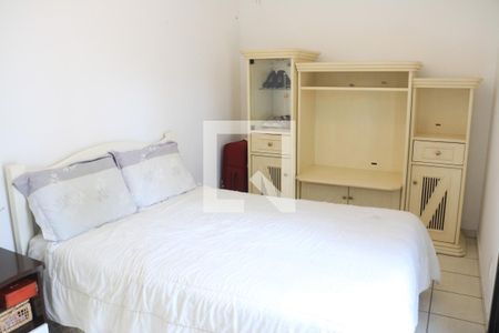 Casa à venda com 200m², 3 quartos e 2 vagasQuarto 3