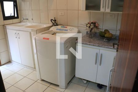 Casa à venda com 200m², 3 quartos e 2 vagasLavanderia