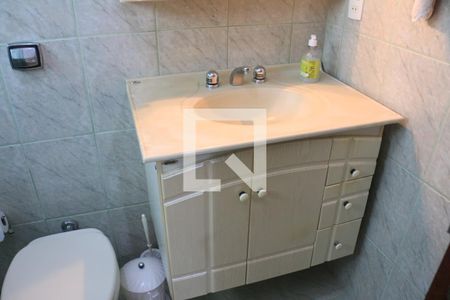 Casa à venda com 200m², 3 quartos e 2 vagasBanheiro da Suíte