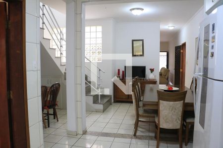 Casa à venda com 200m², 3 quartos e 2 vagasCozinha