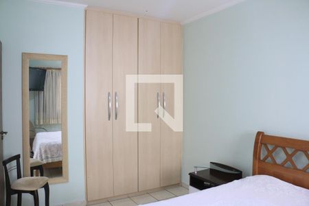 Casa à venda com 200m², 3 quartos e 2 vagasSuíte