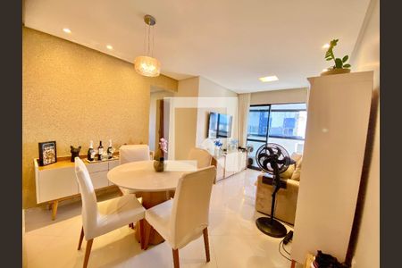 Sala de apartamento para alugar com 3 quartos, 79m² em Imbuí, Salvador