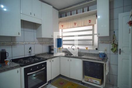 Casa à venda com 195m², 3 quartos e 2 vagasCozinha