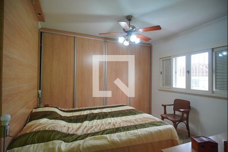 Casa à venda com 195m², 3 quartos e 2 vagasSuíte