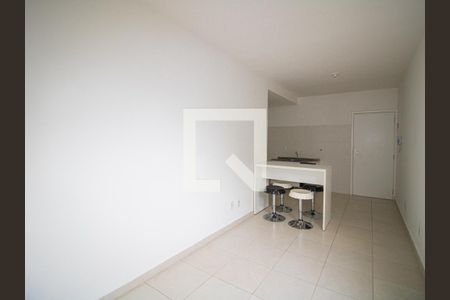 Sala de apartamento para alugar com 1 quarto, 40m² em Vila Mazzei, São Paulo