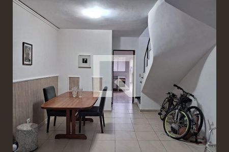 Casa à venda com 3 quartos, 120m² em Jardim Ivana, São Paulo