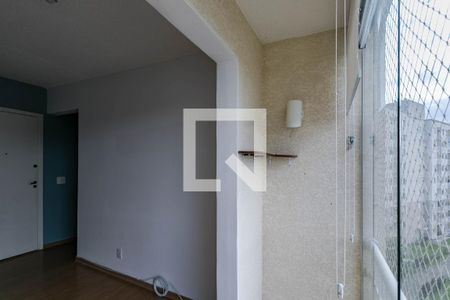 Sacada de apartamento para alugar com 2 quartos, 46m² em Botujuru, Mogi das Cruzes