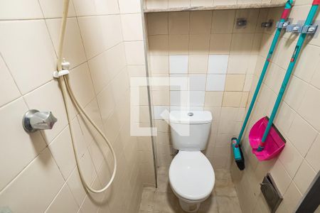 Apartamento para alugar com 59m², 2 quartos e sem vaga Apartamento para alugar com 59m², 2 quartos e sem vagaBanheiro de serviço