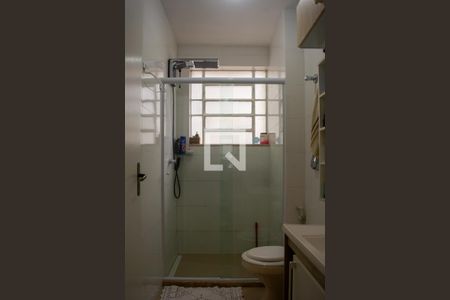 Apartamento à venda com 66m², 2 quartos e sem vagaBanheiro social