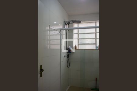 Apartamento à venda com 66m², 2 quartos e sem vagaBanheiro social