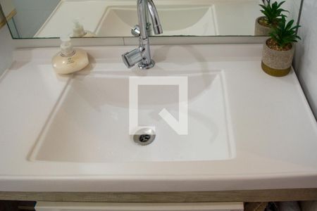 Apartamento à venda com 66m², 2 quartos e sem vagaBanheiro social - pia