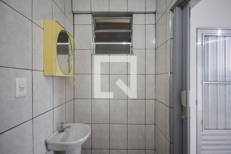 Banheiro Suíte de casa para alugar com 1 quarto, 80m² em Jardim Paris, São Paulo