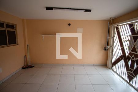 Casa à venda com 185m², 3 quartos e 1 vaga Casa à venda com 185m², 3 quartos e 1 vagaGaragem