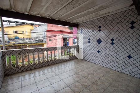 Casa à venda com 185m², 3 quartos e 1 vaga Casa à venda com 185m², 3 quartos e 1 vagaQuarto 3 / Suíte - Varanda