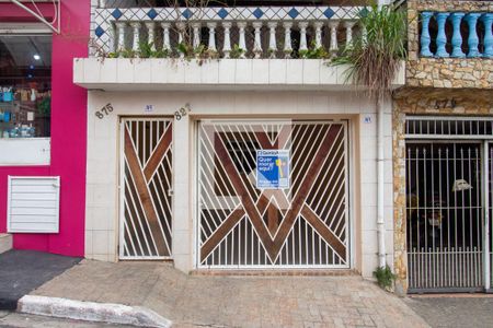 Casa à venda com 185m², 3 quartos e 1 vaga Casa à venda com 185m², 3 quartos e 1 vagaFachada