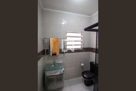 Casa à venda com 185m², 3 quartos e 1 vaga Casa à venda com 185m², 3 quartos e 1 vagaBanheiro 2