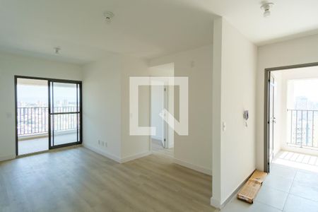 Sala de apartamento para alugar com 3 quartos, 80m² em Chácara Seis de Outubro, São Paulo