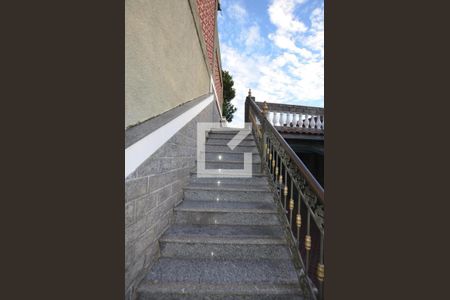 Casa à venda com 500m², 3 quartos e 4 vagasEscada do Terraço 1