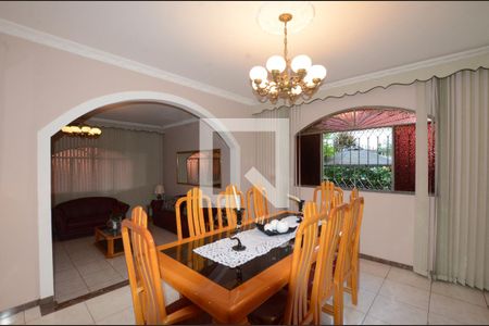 Casa à venda com 500m², 3 quartos e 4 vagasSala de Jantar