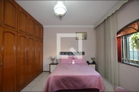 Casa à venda com 500m², 3 quartos e 4 vagasQuarto 1 Suite