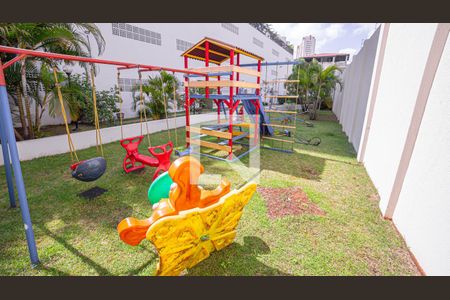 Apartamento à venda com 75m², 3 quartos e 2 vagasÁrea comum - Playground