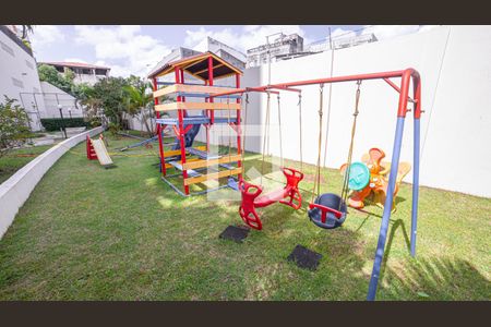 Apartamento à venda com 75m², 3 quartos e 2 vagasÁrea comum - Playground