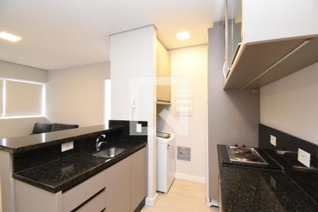 Sala/Cozinha de apartamento para alugar com 1 quarto, 35m² em Centro, Curitiba