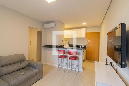 Sala de apartamento para alugar com 1 quarto, 35m² em Centro, Curitiba