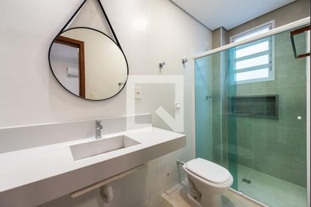 Banheiro suíte 1 de casa para alugar com 4 quartos, 192m² em Embaré, Santos