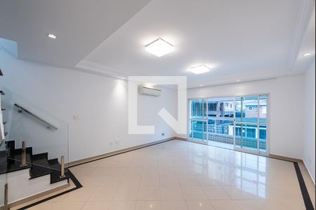Sala de casa para alugar com 4 quartos, 192m² em Embaré, Santos