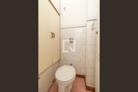Apartamento para alugar com 65m², 2 quartos e sem vaga Apartamento para alugar com 65m², 2 quartos e sem vagaBanheiro de serviço