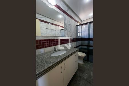 Banheiro da Suíte de apartamento à venda com 1 quarto, 48m² em Coracao de Jesus, Belo Horizonte