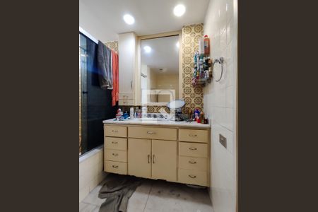 Apartamento à venda com 138m², 3 quartos e 2 vagasBanheiro da Suíte