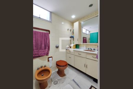 Apartamento à venda com 138m², 3 quartos e 2 vagasBanheiro Corredor